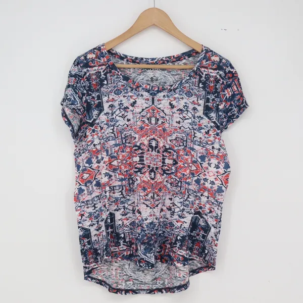 Lucky Brand T-Shirt Womens Medium Medallion Print Blue Red Short Sleeve Exc - Image 2