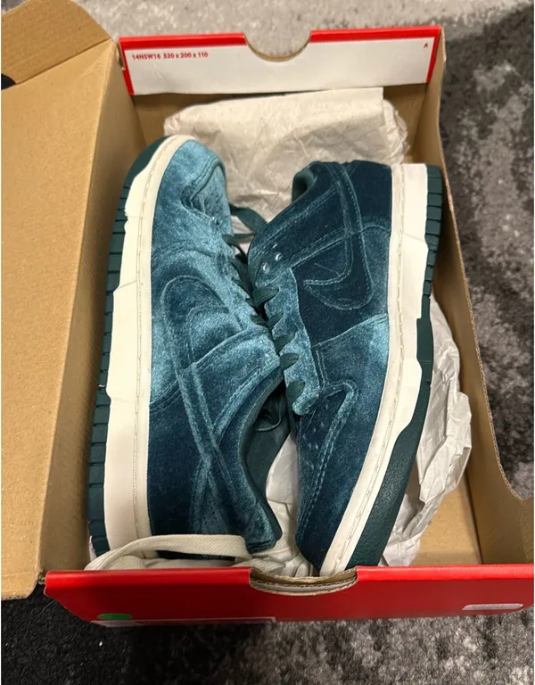 Nike Dunk Low Women’s - Image 6