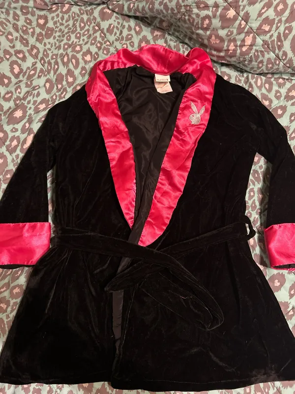 Playboy Bunny Smoking Jacket/Robe  - Image 2