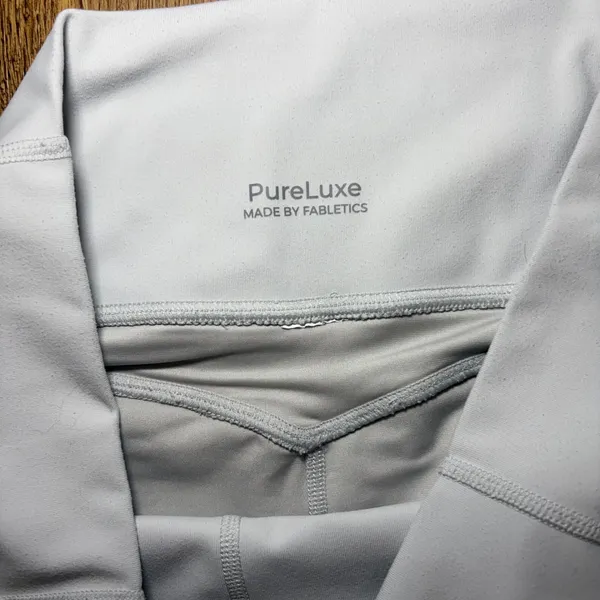 Fabletics PureLuxe High Waisted Cropped Leggings Pockets Cream‎ Womens Small - Image 2