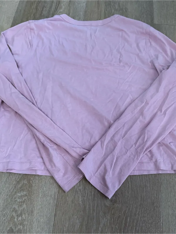Lululemon Light Pink Long Sleeve Crewneck Top - Image 4