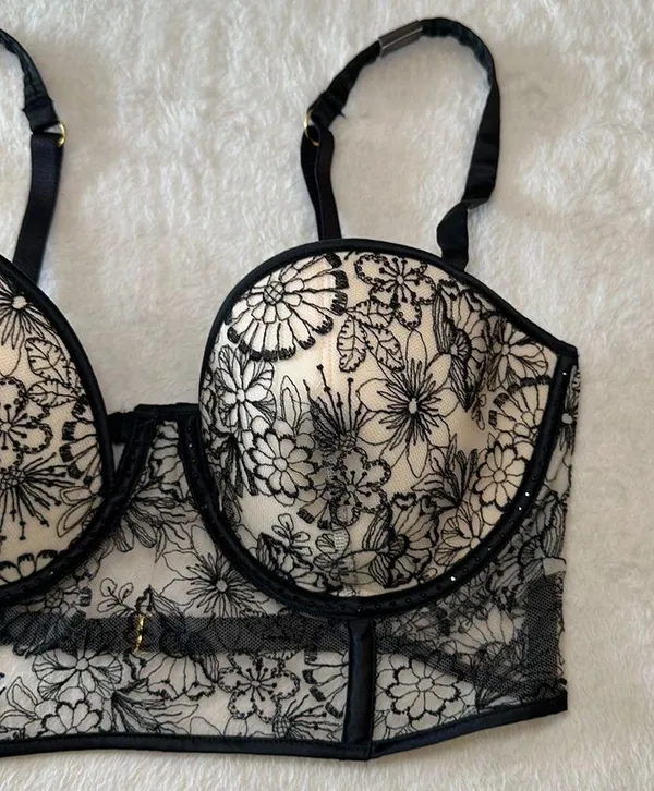 Victoria’s Secret Lightly Lined Balconet Beige Black Floral Lace 34DD - Image 2