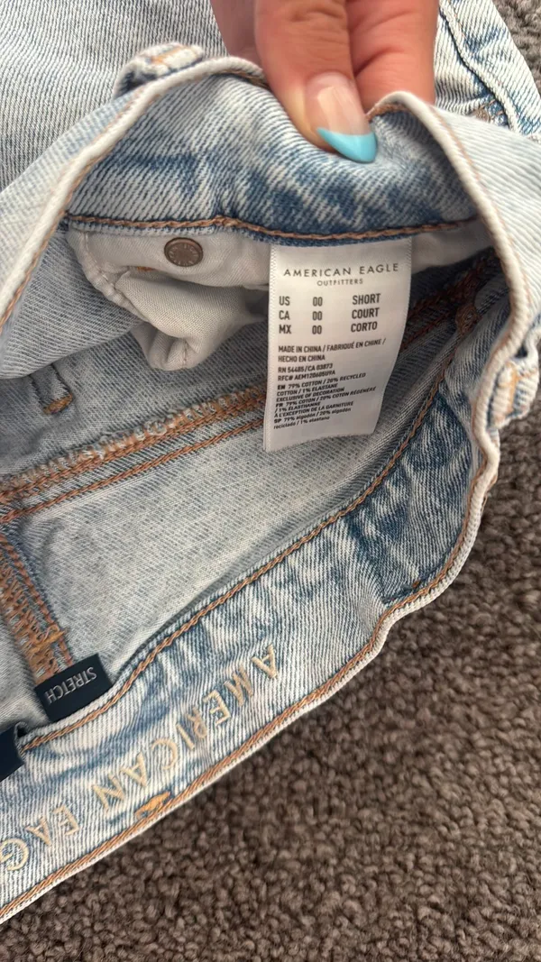 American Eagle Jeans - Image 4