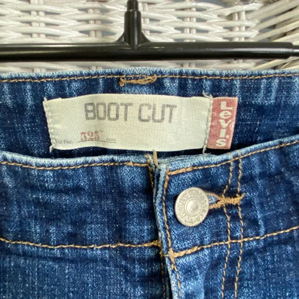 Levi's 525‎ Bootcut Jeans Women's 12M Medium Wash Stretch Denim - Image 3