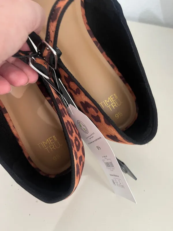New Time And Tru Women’s Leopard Print Mary Jane Flats Shoes Size 9.5 NWT - Image 5