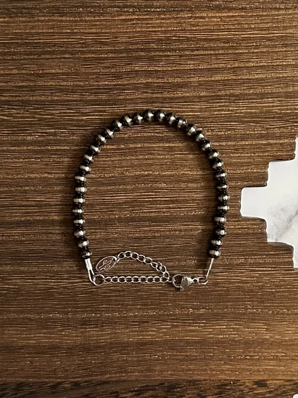 Handmade 5mm Brushed Steel Western Pearl Bracelet - Image 2