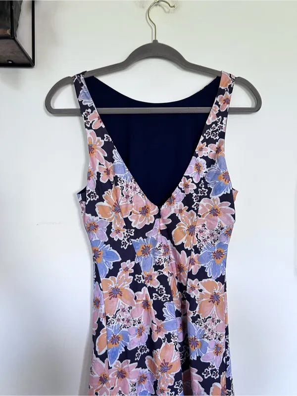 Showpo Jenibelle Floral Print High Neck V Back Sleeveless Midi Dress Size 4 - Image 4