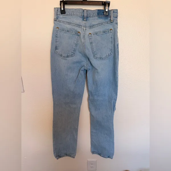 Abercrombie & Fitch The 90’s Straight Ultra High Rise 2 Short - Image 4