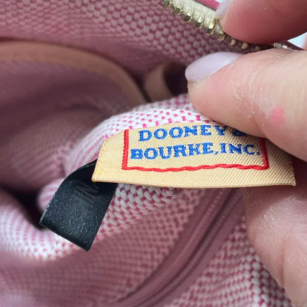 Dooney & Bourke Women's Leather Pink‎ Tan Heart Valentines Crossbody Bag - Image 8