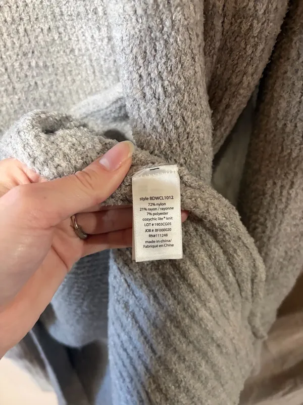 Barefoot dreams cardigan - Image 4