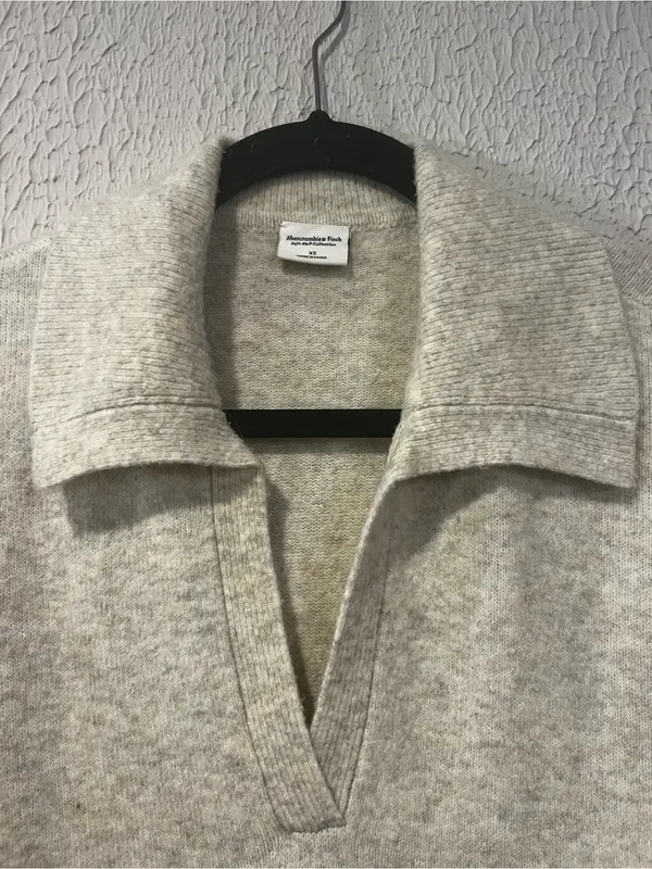 Abercrombie & Fitch Cream Collared Log Sleeve Midi Sweater Dress size X Small - Image 5