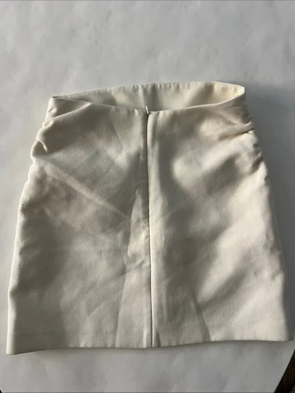 ZARA Cream Ruched Minimalist Mini Skirt XS - Image 3