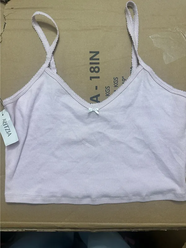 Aritzia - Image 2