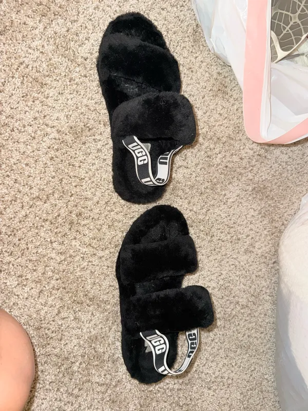 UGG Oh Yeah Slides Black - Image 2
