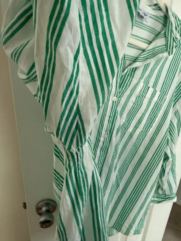 Old Navy Green Striped Boyfriend Shirt - Image 5