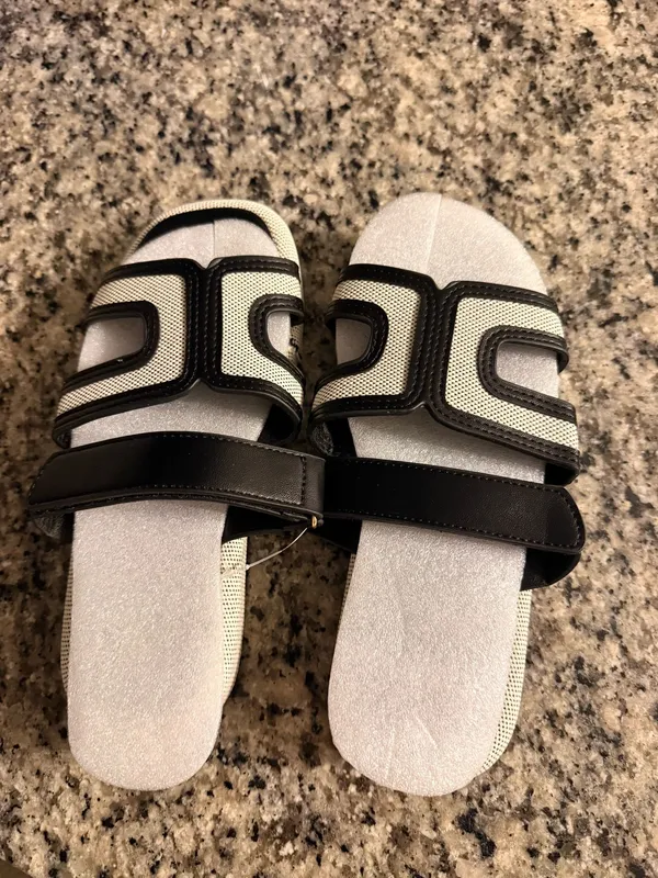 Sandals Gray Size 7 - Image 2