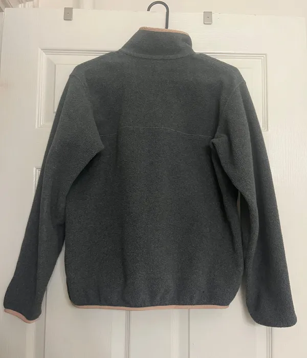 Patagonia Gray Synchilla Pullover - Image 4