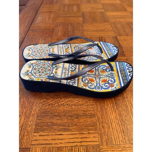 Brighton flip-flops size 9 - Image 6