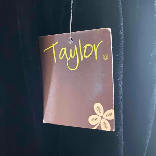 NWT Taylor Black One Piece Velvet Ruffle Trim Cross Back‎ Romper Sz 12-Flawed - Image 7