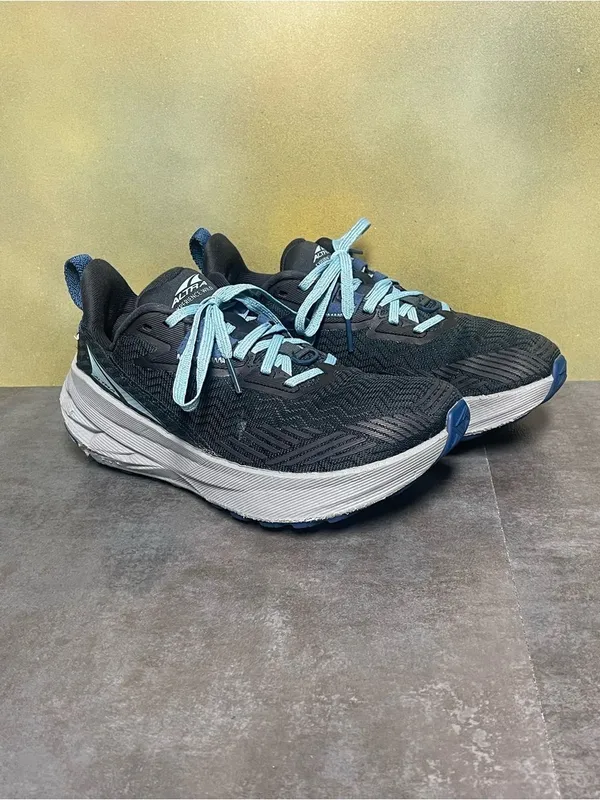 Altra Experience Wild Women's Navy Trail Running Shoes Size 7 - Image 2