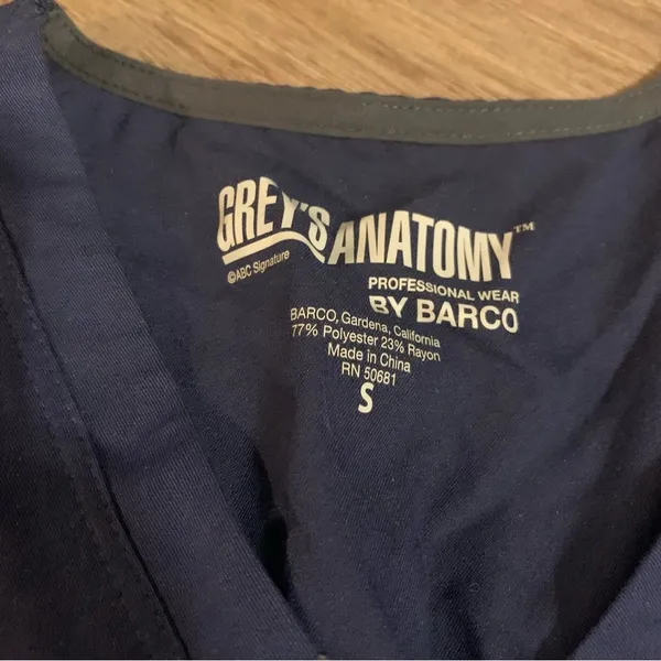 Grey’s Anatomy Navy Blue Scrub; Small - Image 3