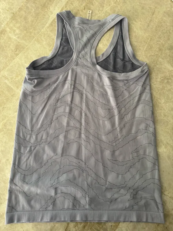 Athleta momentum tank in light purple - Image 2