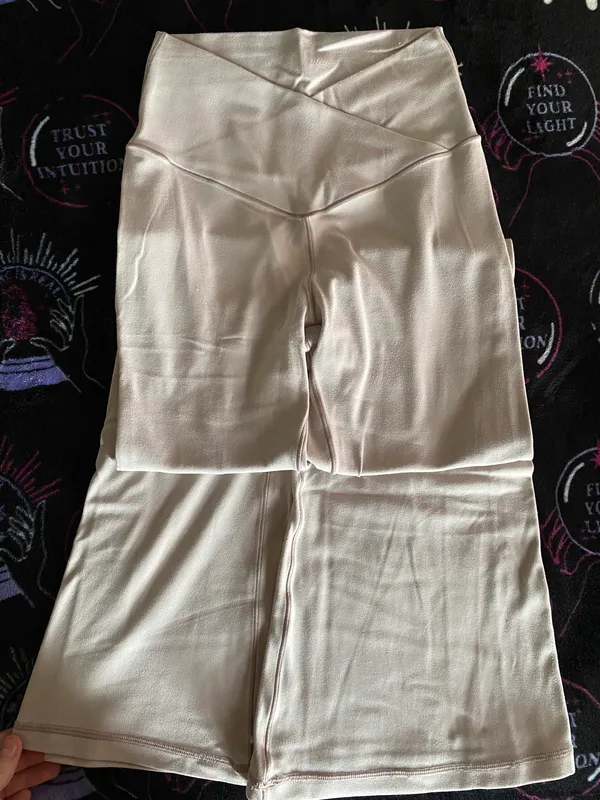 Aerie crossover flare leggings - Image 2