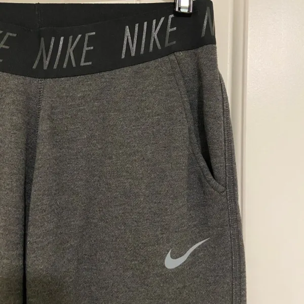 NWOT | Nike women’s gray loose cropped‎ lounge sweatpants — small - Image 2