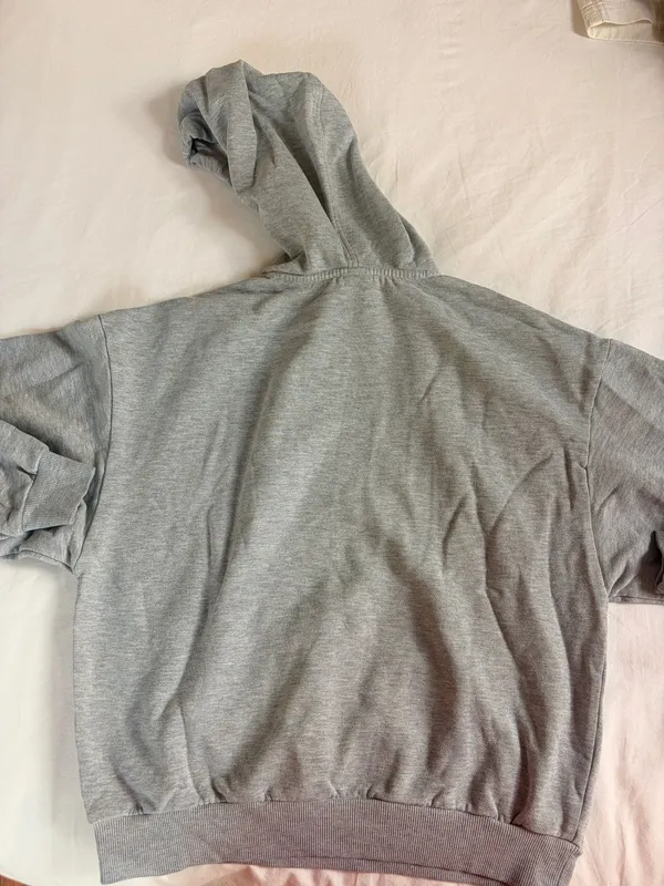 Grey ALO Hoodie - Image 4