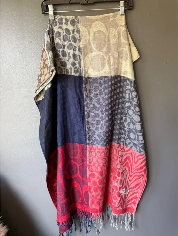 Colorful Patterned Pashmina with Fringe Detailing - Image 7