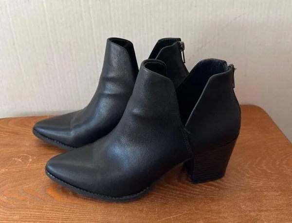 Sun * Stone Women’s Block Ankle Boots Black Sz 7 / 38 SKU 2873 - Image 3
