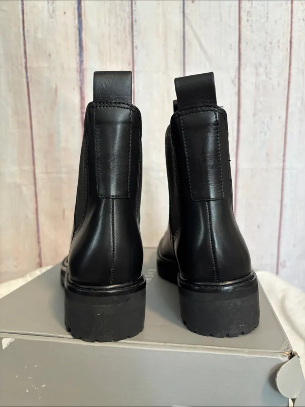 NIB Everlane The Lug Chelsea Boot - Image 10