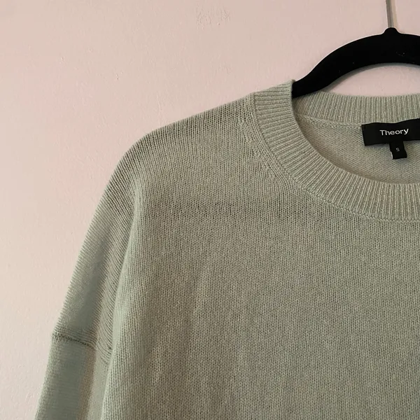 Theory Light Blue Cashmere Knit Crewneck Sweater Lightweight Minimalist Small - Image 3