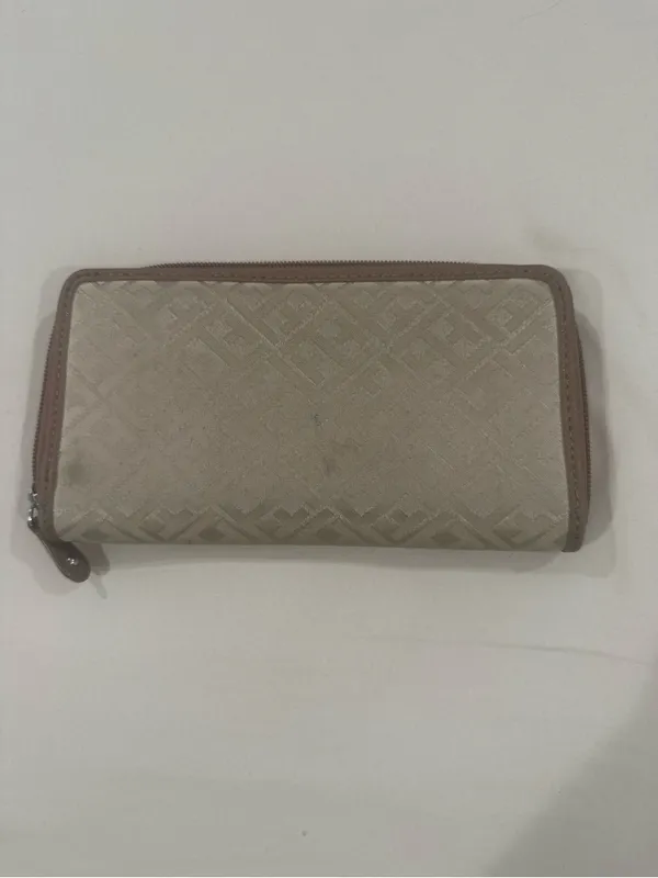 Tommy Hilfiger Beige Signature Zip Wallet cute long navy interior full zip - Image 2