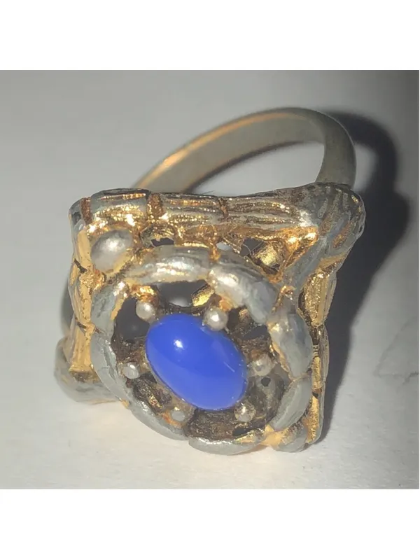 Vintage Gold Tone Boho Statement Ring with Blue Stone - Image 5