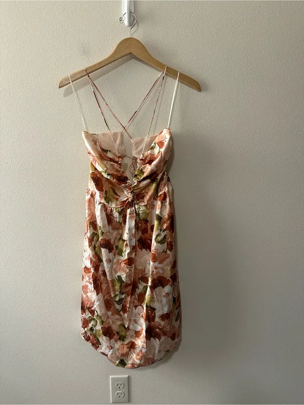 Abercrombie and fitch drama ruched mini dress floral size medium - Image 2