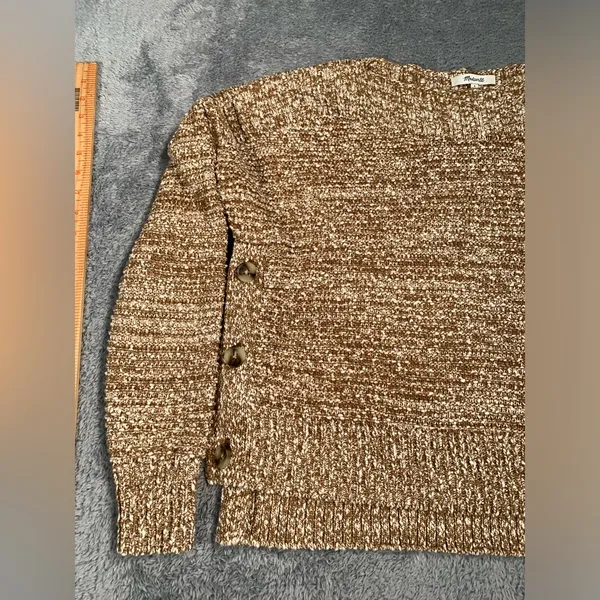 Madewell Cozy Marled Knit Sweater in Beige-Brown side buttons small - Image 3