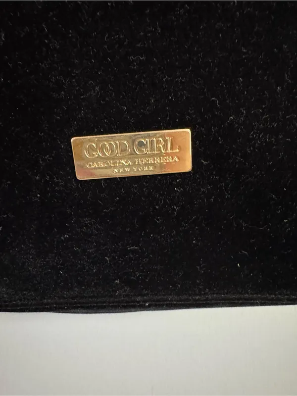 Carolina Herrera Good Girl Black Shoulder Tote with Velvet Front - Image 4