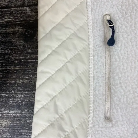 Vineyard Vines White Fleece Quilted Zip Up Sleeveless Vest M - Image 7