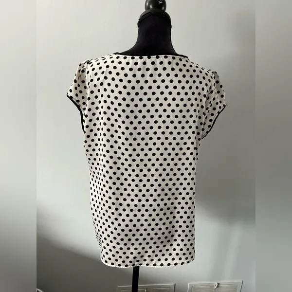 ZARA Pretty polka dot top🖤🤍🖤 - Image 4