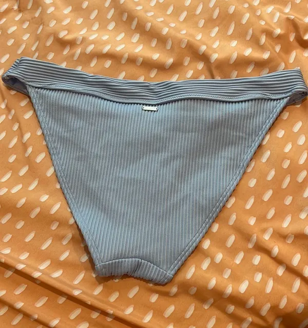 Hollister Ribbed Bikini Bottom - Image 2