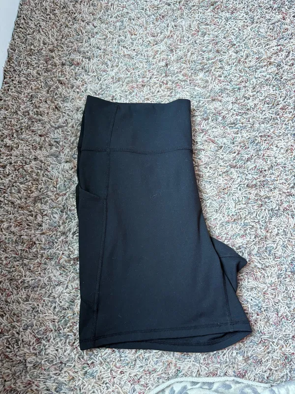Fabletics Biker Shorts - Image 4