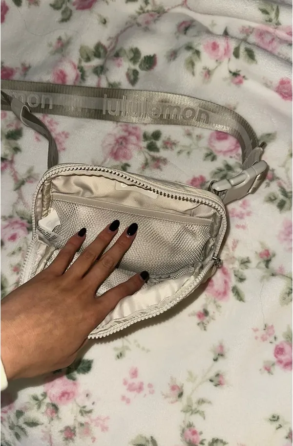 Lululemon Belt Bag - Image 2