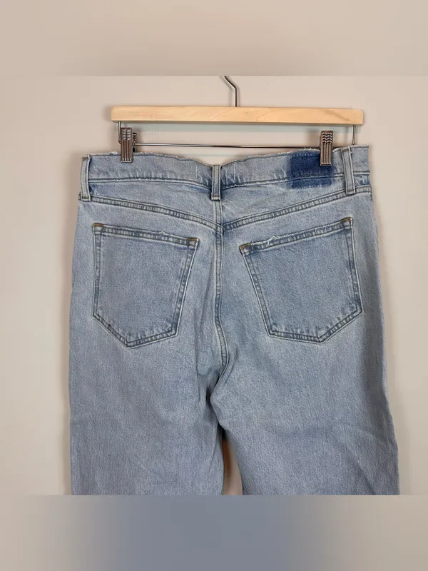 Abercrombie 90s Relaxed Jeans High Rise Light Wash Size 31 Regular - Image 6