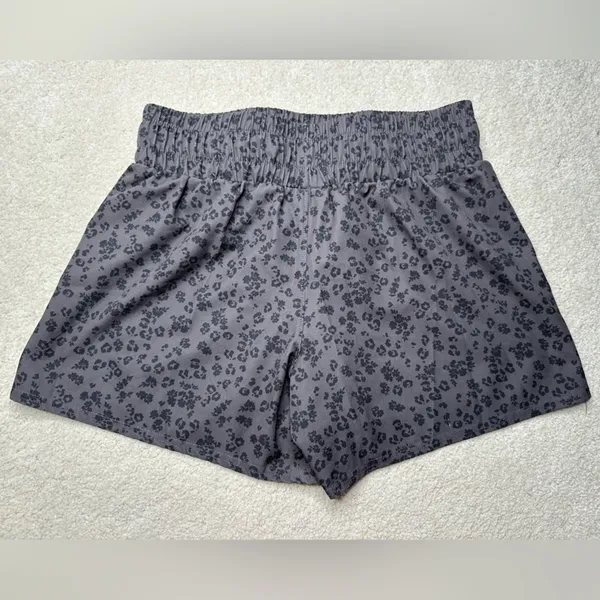 Reebok Gray High Waist Shorts Lightweight Casual Fit - Image 2