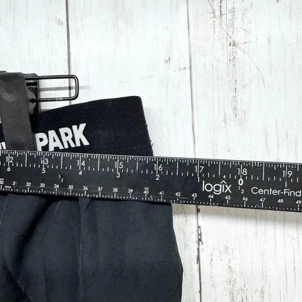 Ivy‎ Park Short Women Size Large Black Athletic Elastic Waist Logo Shorts Casual - Image 4