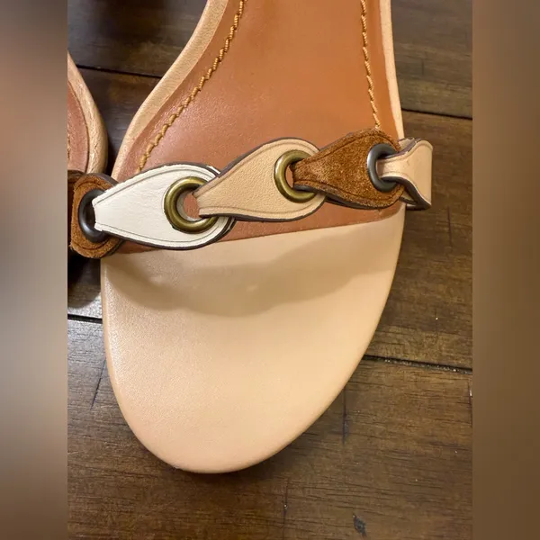 Coach Link Chunky Heeled Sandals size 9 - Image 10
