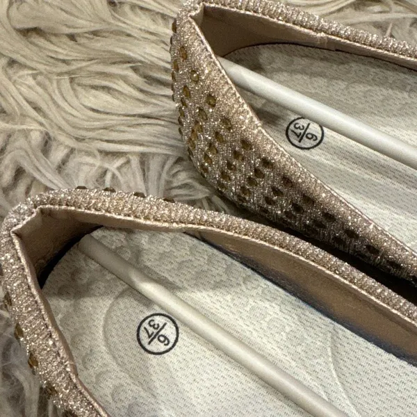 Gold bejeweled flat dress shoes size 6 NEW - Image 3