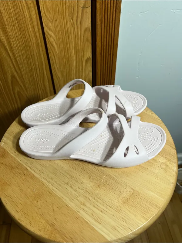 CROCS Pale Pink Slide Sandals - Image 6