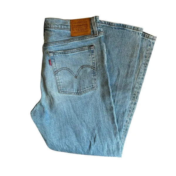 Levi's Premium Wedgie Straight Fit Cheeky Jean Sz 30X27” (10) Crop Med Wash - Image 5